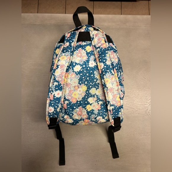 **Unavailable Kipling Challenger Backpack - Picture 11 of 16